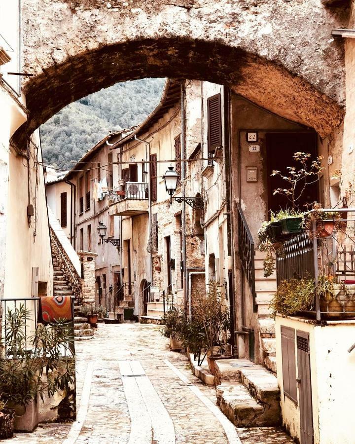 La Residenza Dei Papi Villa Papigno Exterior foto